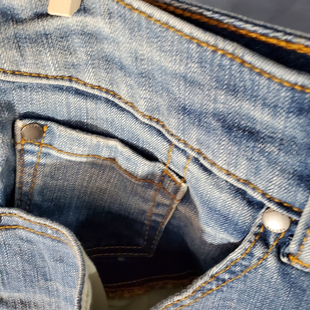 Torrid Distressed Denim Skirt Size 24 - Picture 7 of 12